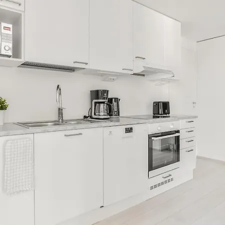 Apartment Kotimaailma - Kaunis Saunallinen Kattohuoneisto 10lle, Espoon Keskustassa *