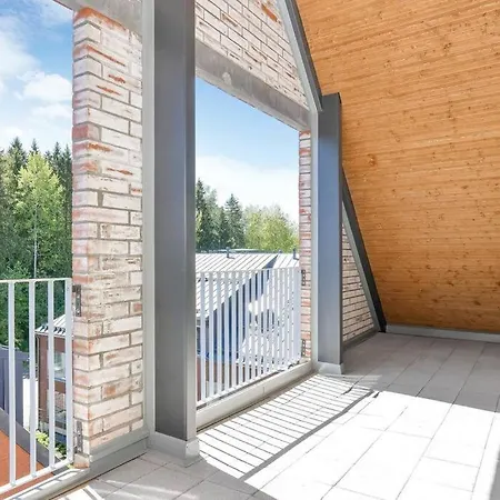 Kotimaailma - Kaunis Saunallinen Kattohuoneisto 10lle, Espoon Keskustassa Апартаменты Эспоо